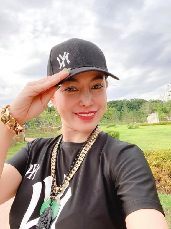 hoa-hau-thanh-thuy-247-7-ngoisaovn-w600-h800 4 Hoa hậu thanh thúy, Hoa hậu doanh nhân quyền năng thế giới