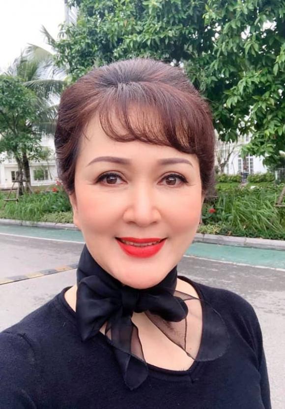 NSND Minh Hòa, Trẻ hóa da, Mega Gangnam