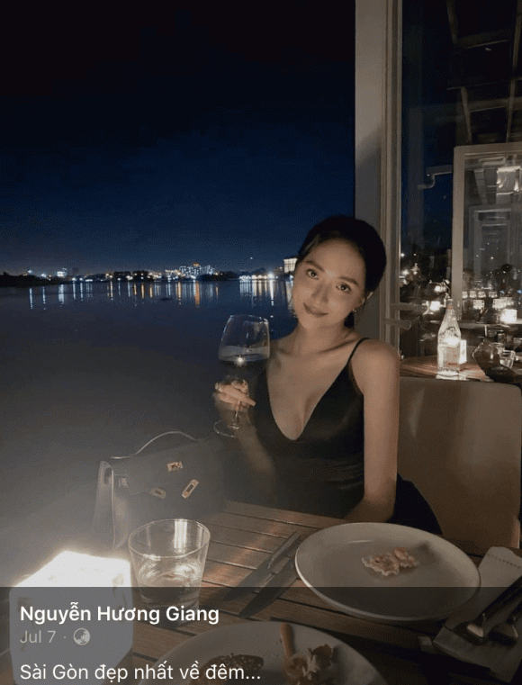 Hoa hậu Hương Giang đang hẹn hò với cực phẩm 'Người ấy là ai'?