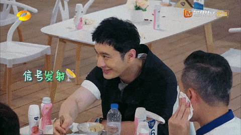 triệu lệ dĩnh, mất vệ sinh, huỳnh hiểu minh, nhà hàng trung hoa