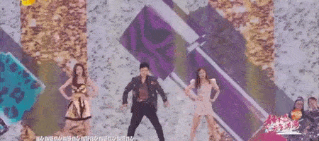 huỳnh hiểu minh, hát nhép, sao hoa ngữ