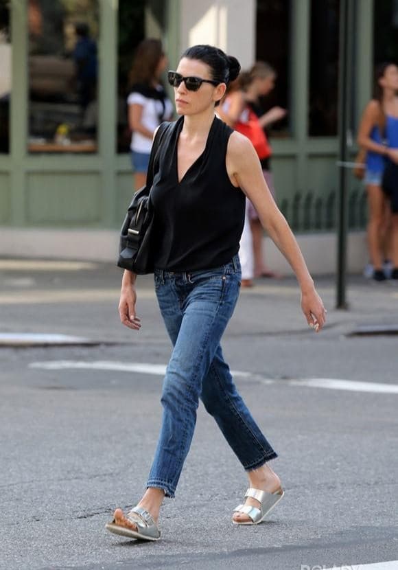Birkenstocks, dép lê, dép đế bằng