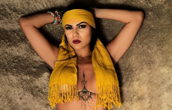 Katiuscia Silva Mota, Người mẫu Brazil, người  mẫu bốc cháy