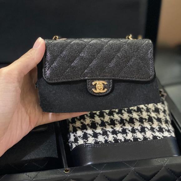 Cận cảnh 4 chiếc túi Chanel 'nhí' trị giá gần 650 triệu mà Cường Đô la sắm cho con gái