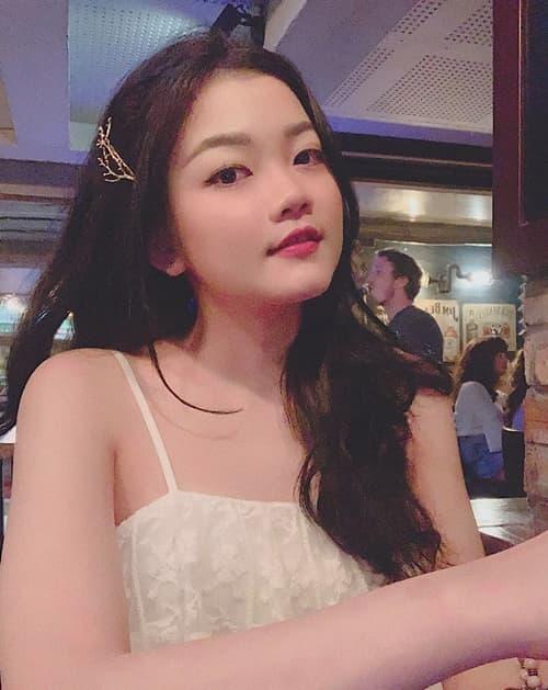 Chân dung em gái xinh đẹp, cao 1m70 chưa từng lấn sân showbiz của Phan Như Thảo