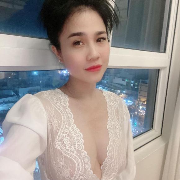 Ngọc Trinh, chị gái Ngọc Trinh, Ngọc Bích 