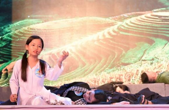 Nguyễn Ngọc Thảo Nguyên đạt giải đặc biệt gương mặt sân khấu điện ảnh triển vọng 2020