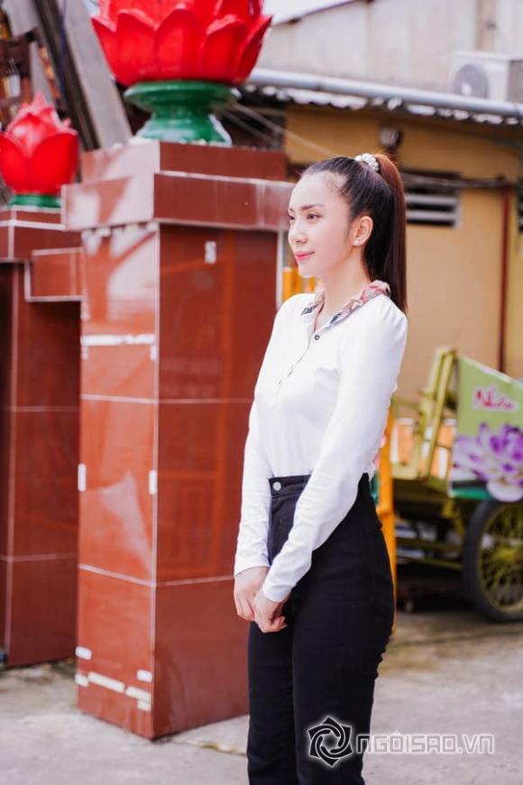 a-khoi-thuy-chi-219-5-ngoisaovn-w600-h900 0 Á khôi Thùy Chi, sao việt, từ thiện