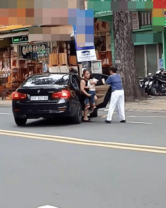 va chạm giao thông, nữ tài xế đánh người, đập phá BMW