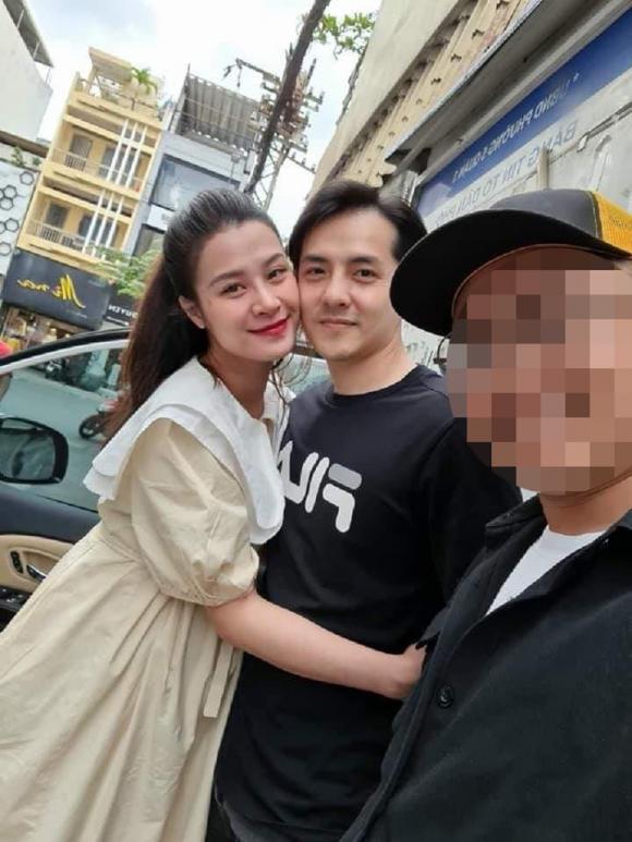 Đông Nhi, Ông Cao Thắng, sao Việt