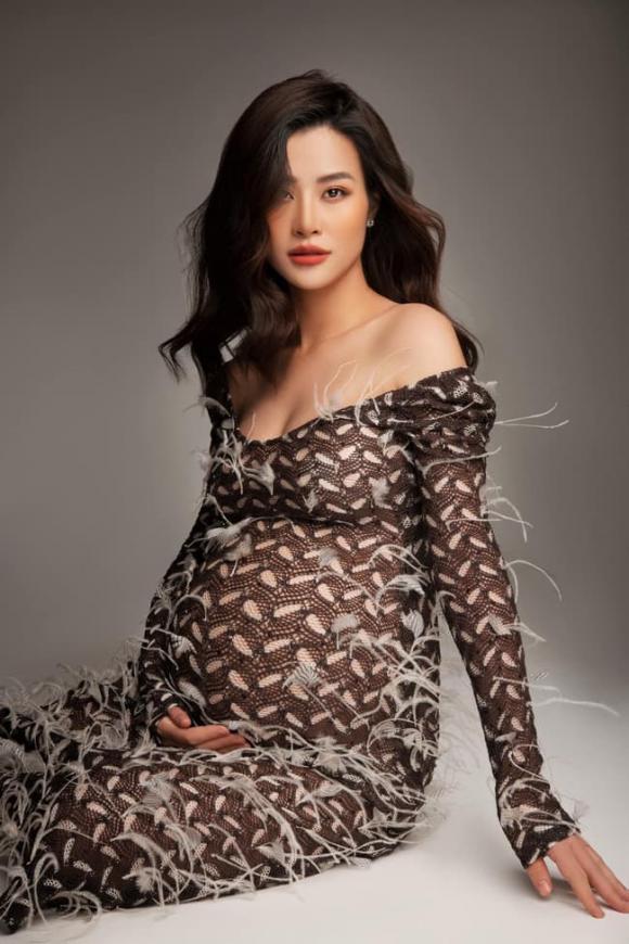 ca sĩ Đông Nhi, ca sĩ Ông Cao Thắng, sao Việt