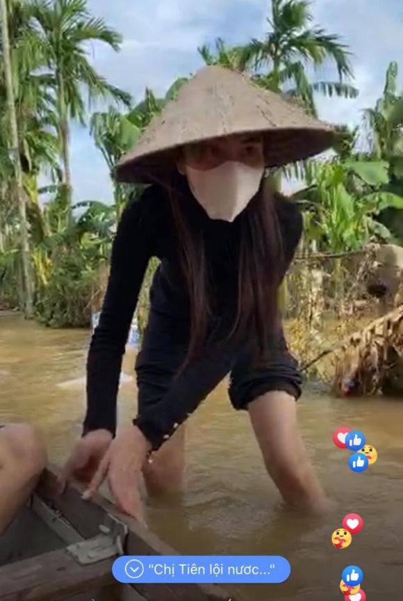 ca sĩ Thuỷ Tiên, sao Việt, từ thiện miền Trung, Thuy Tien
