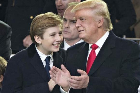 'Hoàng tử Nhà Trắng' Barron Trump dương tính với COVID