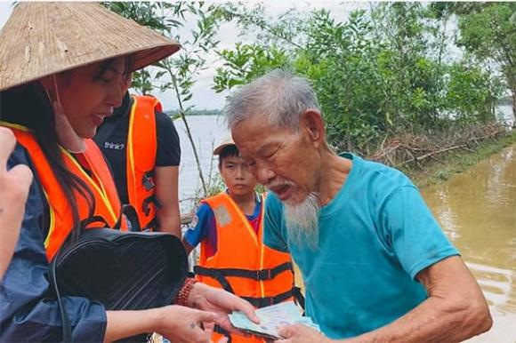 sao Việt, Thủy tiên, Trấn Thành, Từ thiện