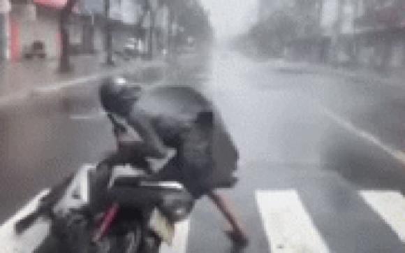 mưa bão, mưa lũ miền Trung, bão số 9, Đà Nẵng