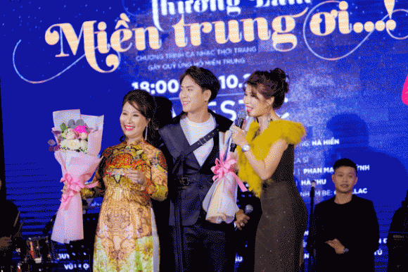 dem-nhac-tu-thien-2910-1-ngoisaovn-w599-h399 13 MC Thi Thảo, doanh nhân Làn Thu Thủy, đêm nhạc từ thiện