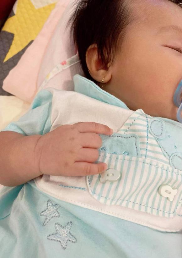 ca sĩ Đàm Thu Trang, doanh nhân Cường Đô La, sao Việt