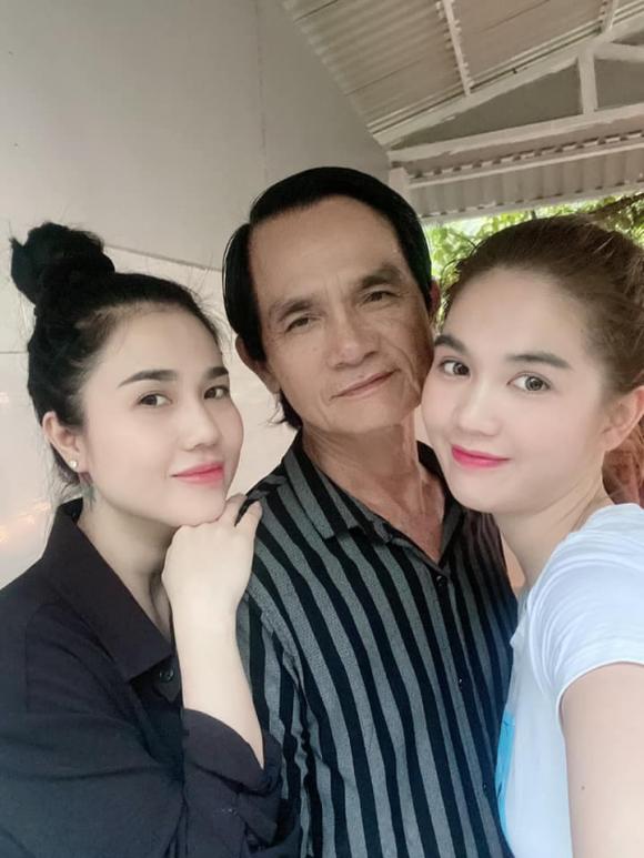 Ngọc Trinh, mẹ Ngọc Trinh, sao Việt