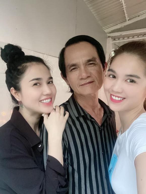 Ngọc Trinh, mẹ Ngọc Trinh, sao Việt