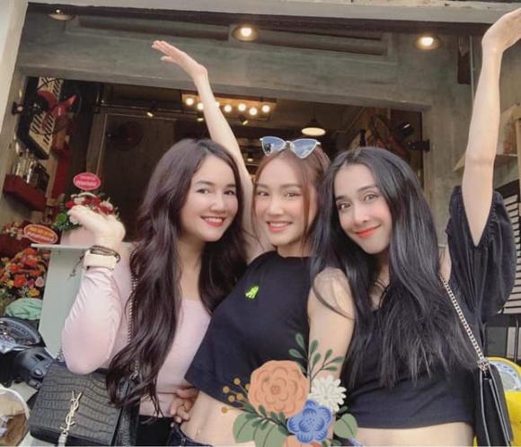 diễn viên Nhã Phương, sao Việt