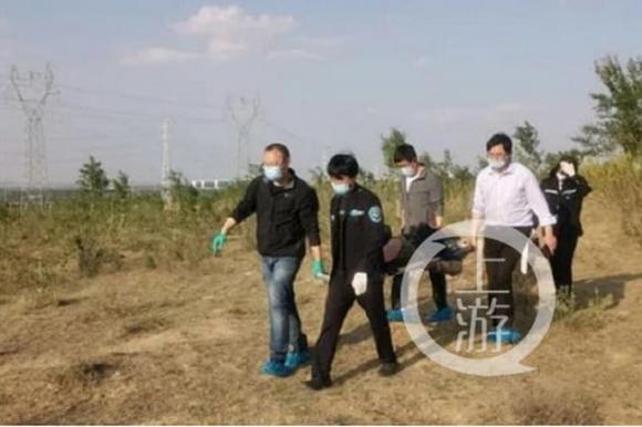 con trai chôn sống mẹ, vụ án chấn động trung quốc, vụ án con chôn sống mẹ