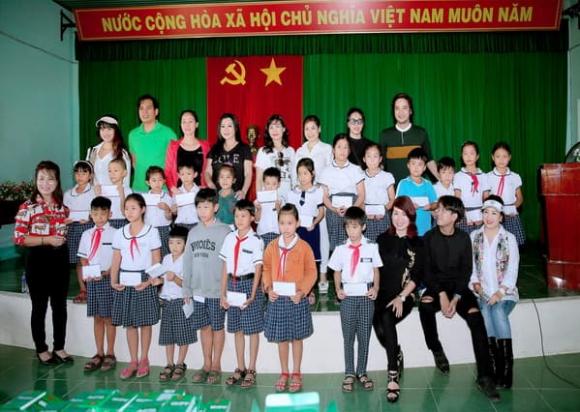 trai-tim-nhan-ai-411-8-ngoisaovn-w599-h426 2 Quảng Ngãi, Quảng Trị, Trái tim nhân ái, từ thiện