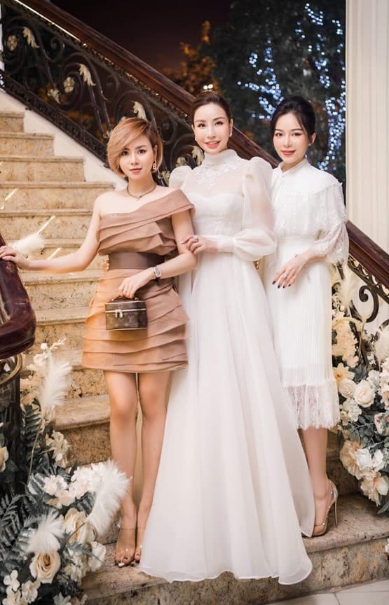 Trang Tey, Kính RADAS