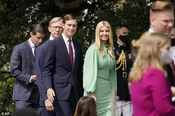 ivanka trump, vợ chồng ivanka phải chuyển trường cho con vì phụ huynh khác phê bình, vợ chồng ivanka trump