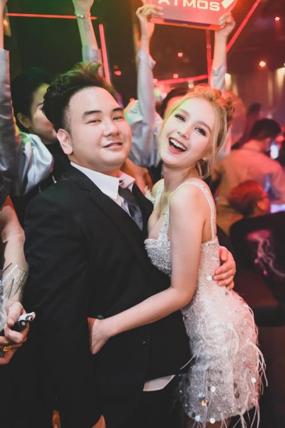 streamer giàu nhất Việt Nam, Xoài Non, đám cưới Xoài Non