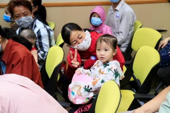 Điện máy xanh, Phẫu thuật Nụ cười, Thế giới di động