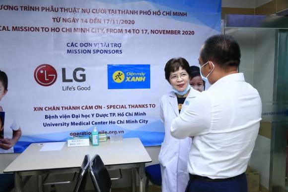 Điện máy xanh, Phẫu thuật Nụ cười, Thế giới di động