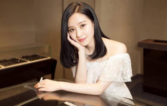 Đường Nghệ Hân, Lưu Thi Thi, Mã Tư Thuần, sao hoa ngữ