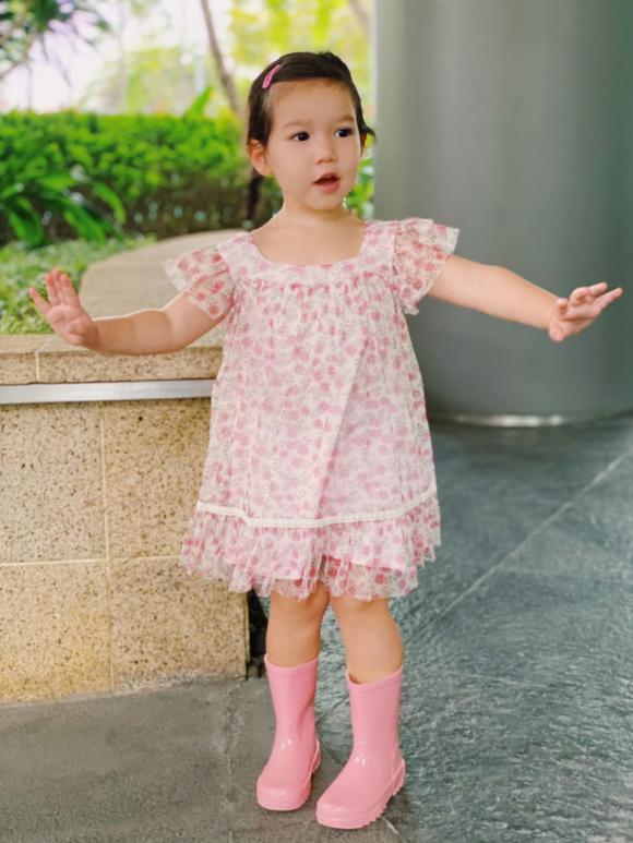 Hà Anh, con gái Hà Anh, sao việt 