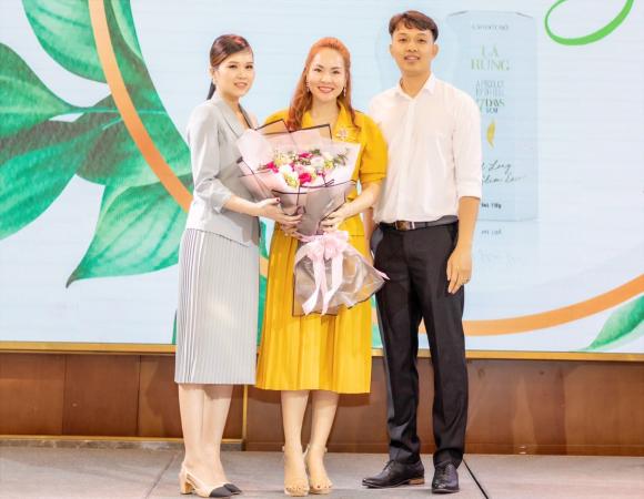 Công ty mỹ phẩm Ngô Thanh Phú, CEO Loan Nguyễn, mỹ phẩm Dr Cell, cao lá rừng Dr Cell