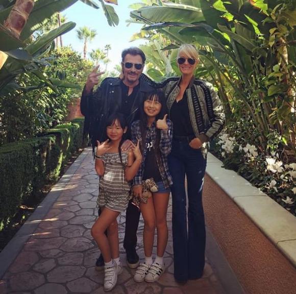 cô bé Phú Thọ được danh ca Pháp nhận nuôi, con nuôi của danh ca Pháp, Johnny Hallyday, Jade Hallyday