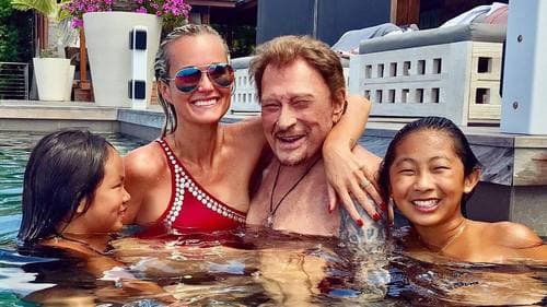 cô bé Phú Thọ được danh ca Pháp nhận nuôi, con nuôi của danh ca Pháp, Johnny Hallyday, Jade Hallyday