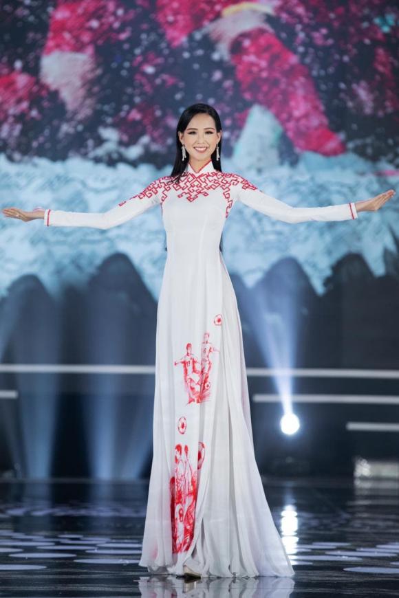 chung kết Hoa hậu Việt Nam 2020, NTK Ngô Nhật Huy, BST áo dài bóng đá