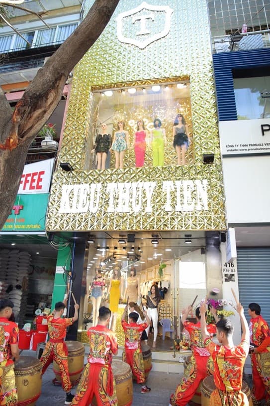 kieu-thuy-tien-312 (1).jpg 1 Kiều Thủy Tiên, cửa hàng thời trang, Thời trang nữ