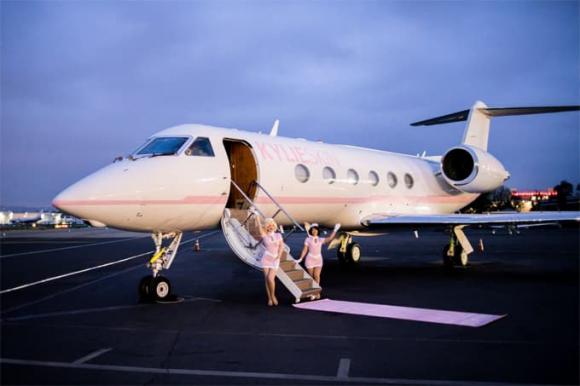 Bên trong phi cơ riêng gần 1.700 tỷ đồng của nữ tỷ phú Kylie Jenner