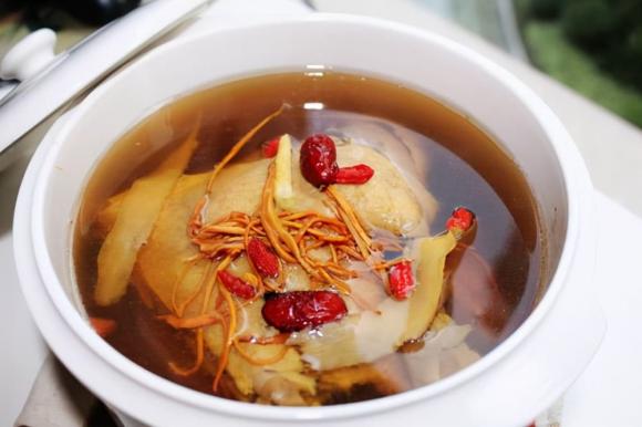 thực phẩm qua đêm, thức ăn thừa, hại sức khỏe