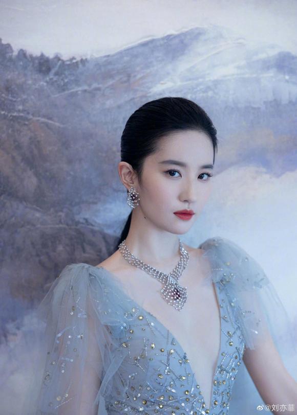 lưu diệc phi, đầm khoét sâu, phát tướng, sao hoa ngữ