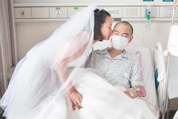 Phan Thoan qua đời, tác giả bức ảnh O du kích nhỏ, sao việt 