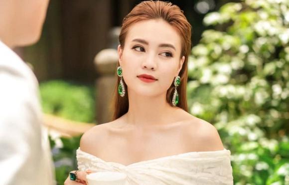 Ninh dương lan ngọc, sao việt