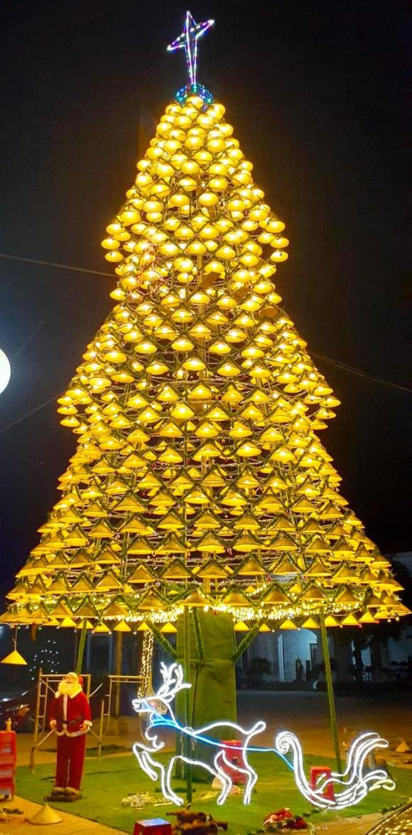 cây thông, Noel, giáo xứ Bố Sơn, Nghệ An, nón lá