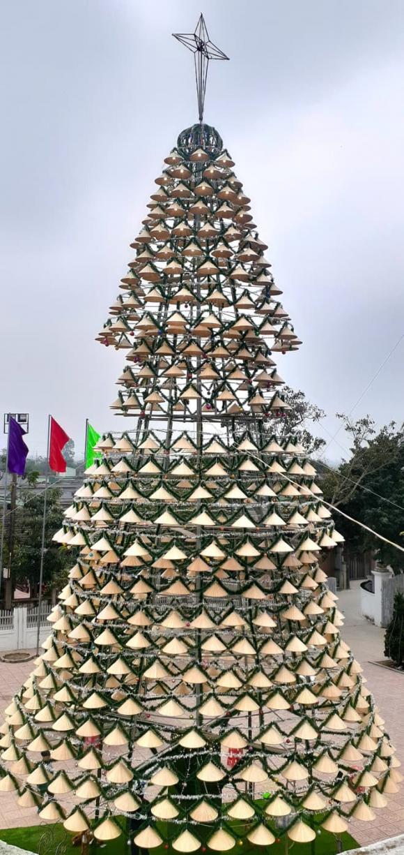 cây thông, Noel, giáo xứ Bố Sơn, Nghệ An, nón lá