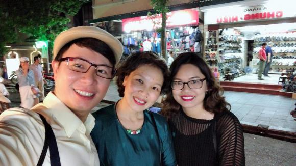 Thông tin về vợ MC Lê Anh: Học trò cũ của chồng, là giảng viên Cao đẳng chuyên ngành du lịch