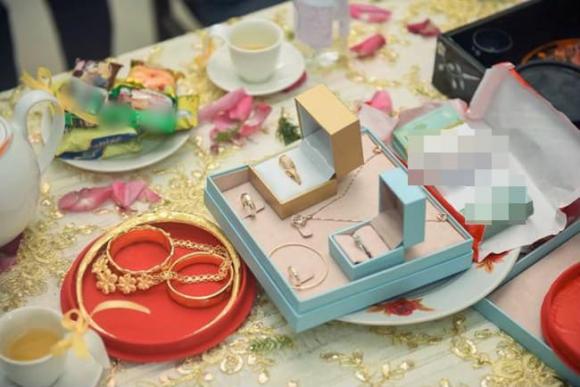 lấy vợ giàu, nhờ nhà vợ, thanh niên