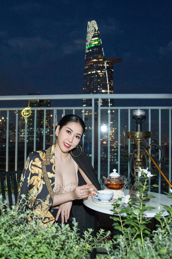 Á khôi Trịnh Thanh Hồng, Ảnh sao việt