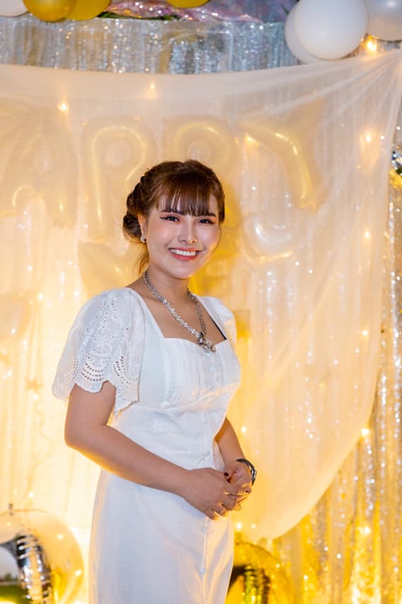 Diệu Linh, Linh Ngố Cosmetics, Phan Thị Diệu Linh