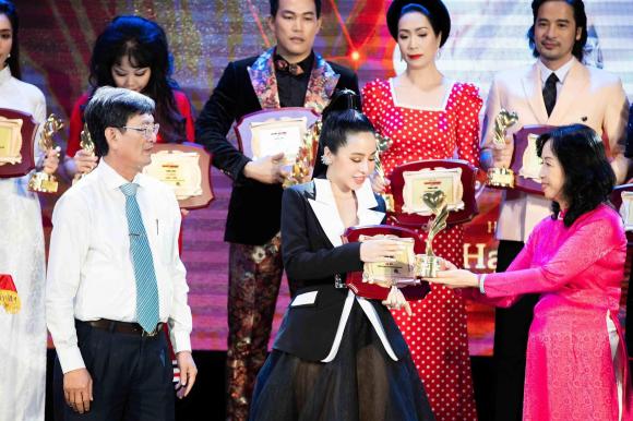 hoa-hau-ha-my-3112 (1).jpg 0 Hoa hậu hạ my, Nghệ sĩ có trái tim nhân ái vì cộng đồng